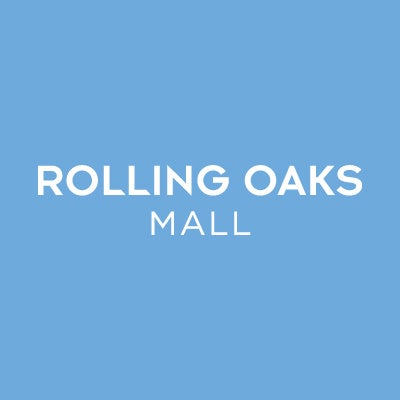 Foto tirada no(a) Rolling Oaks Mall por Aigee M. em 11/27/2018