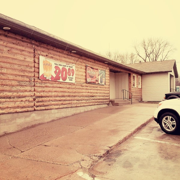 Osakis Liquor Store 1 tip from 87 visitors