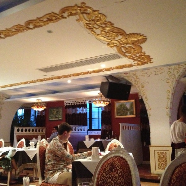 7/10/2013 tarihinde Elena P.ziyaretçi tarafından Red Square Russian Restaurant'de çekilen fotoğraf
