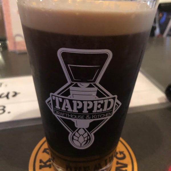 Photo taken at Tapped DraftHouse &amp; Kitchen - Spring by Jason W. on 9/4/2020