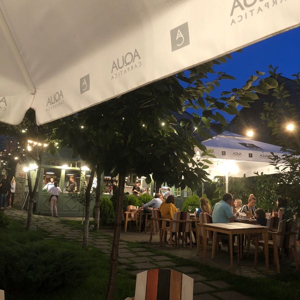 7/11/2018에 Serban C.님이 LIVADA - Restaurant &amp; Music Lounge에서 찍은 사진