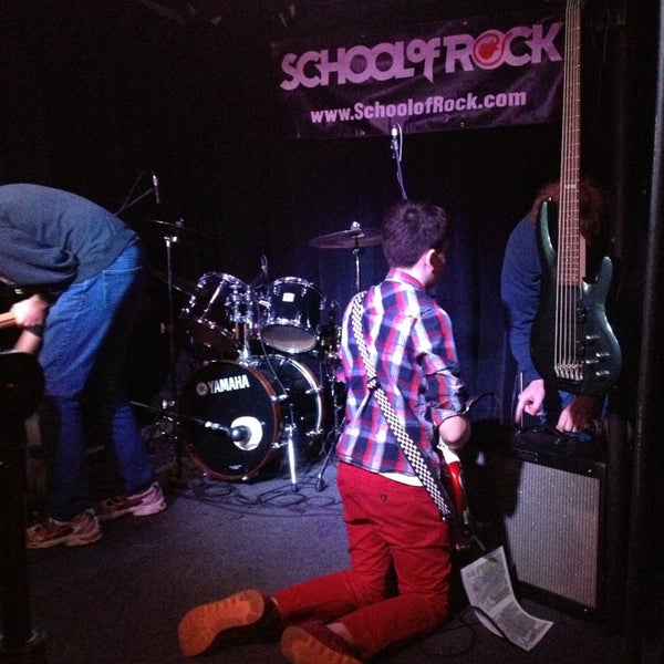 Снимок сделан в The Acoustic пользователем School of Rock F. 1/26/2013