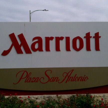 Foto diambil di Marriott Plaza San Antonio oleh RD H. pada 10/8/2012