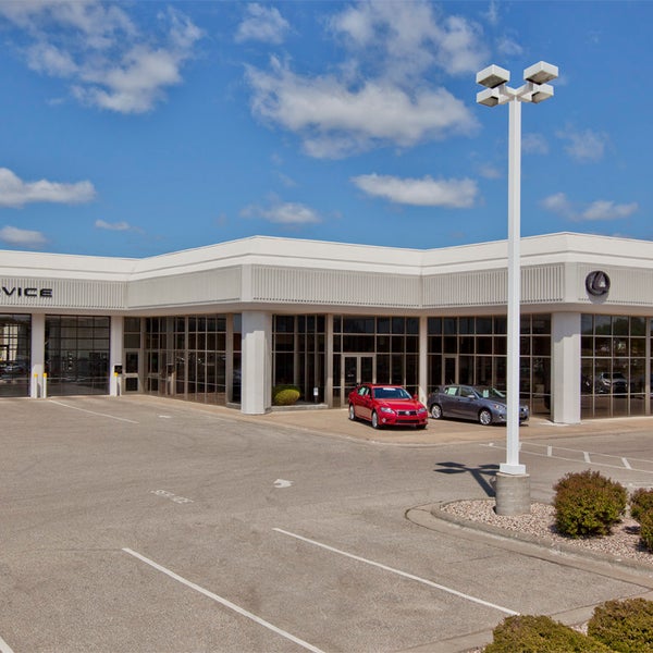 Bergstrom Lexus of Appleton Car Dealership