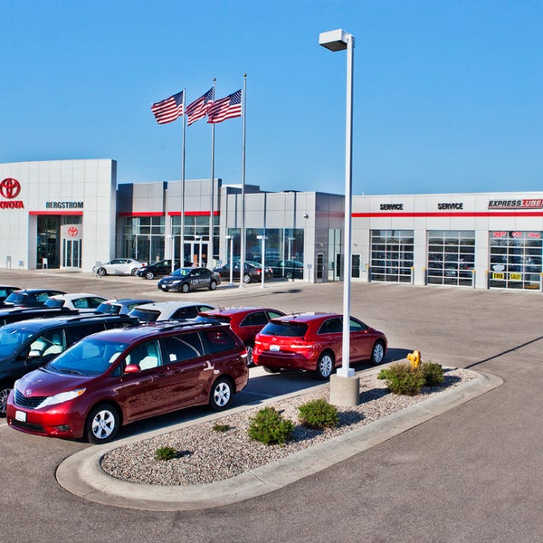 Bergstrom Toyota Scion of Oshkosh Car Dealership in Oshkosh