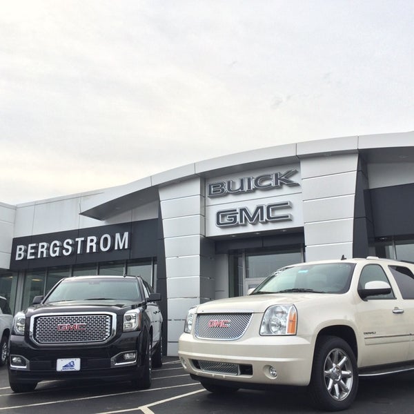 Foto diambil di Bergstrom Buick GMC of Appleton oleh Craig R. pada 5/20/2014