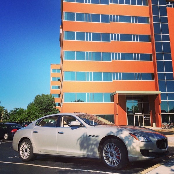 7/10/2014にCraig R.がBergstrom Automotive Corporate Headquartersで撮った写真