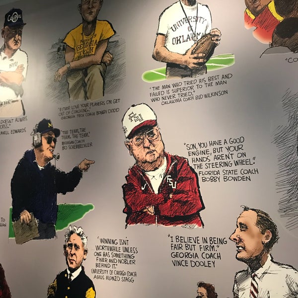 รูปภาพถ่ายที่ College Football Hall of Fame โดย Madster เมื่อ 12/29/2019