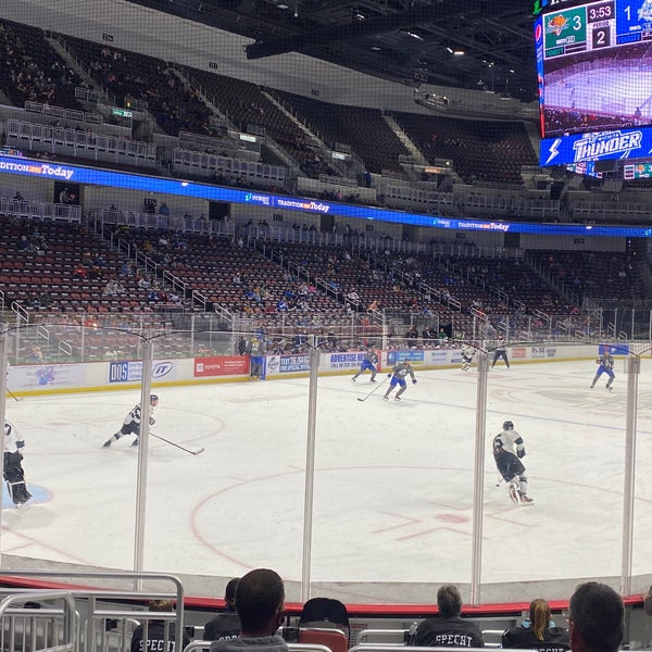 Das Foto wurde bei INTRUST Bank Arena von Madster am 3/7/2021 aufgenommen