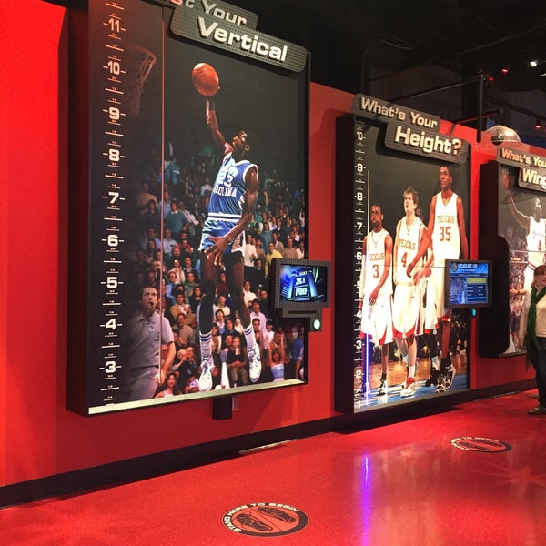 Photo taken at The College Basketball Experience by Madster on 3/10/2016