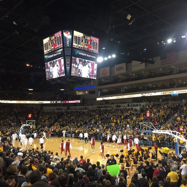 Das Foto wurde bei INTRUST Bank Arena von Madster am 12/16/2017 aufgenommen