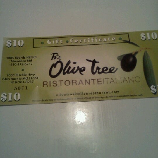 Foto tirada no(a) The Olive Tree- Aberdeen por Sandi W. em 11/25/2012