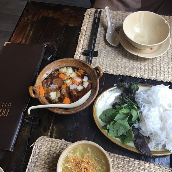 Foto diambil di Ngon Villa Restaurant oleh Hozu H. pada 8/28/2017