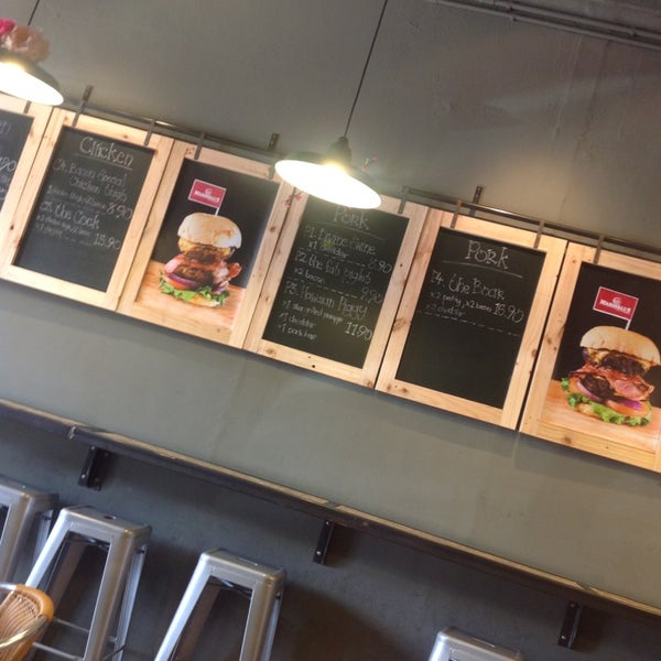 1/27/2013にVon V.がMarshall&#39;s Burgerで撮った写真