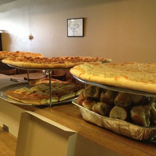 11/20/2012 tarihinde Michelle K.ziyaretçi tarafından Turvino&#39;s Pizzeria &amp; Restaurant'de çekilen fotoğraf