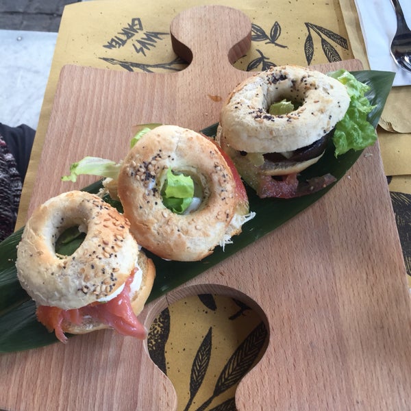 Haus Garten Bagel Shop in Roma