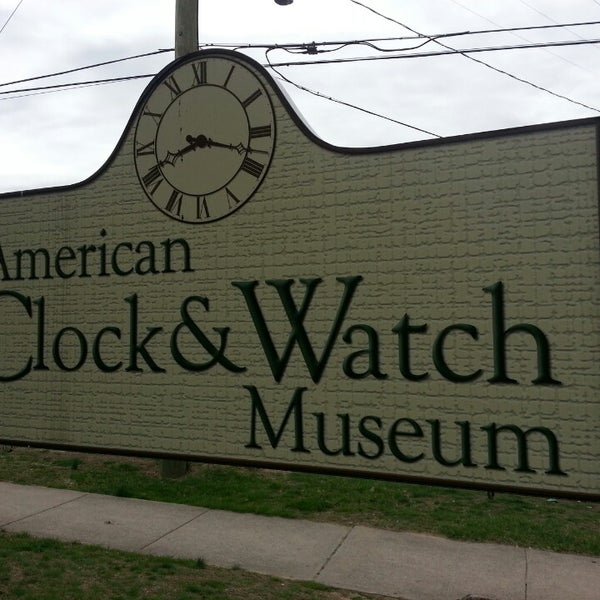 4/18/2013에 Robin M.님이 American Clock &amp; Watch Museum에서 찍은 사진