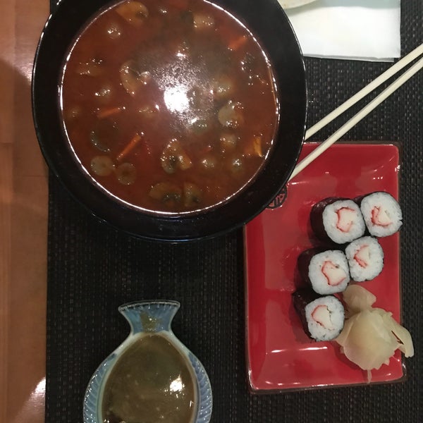 Foto tomada en Sushi Inn  por Baz el 1/2/2018