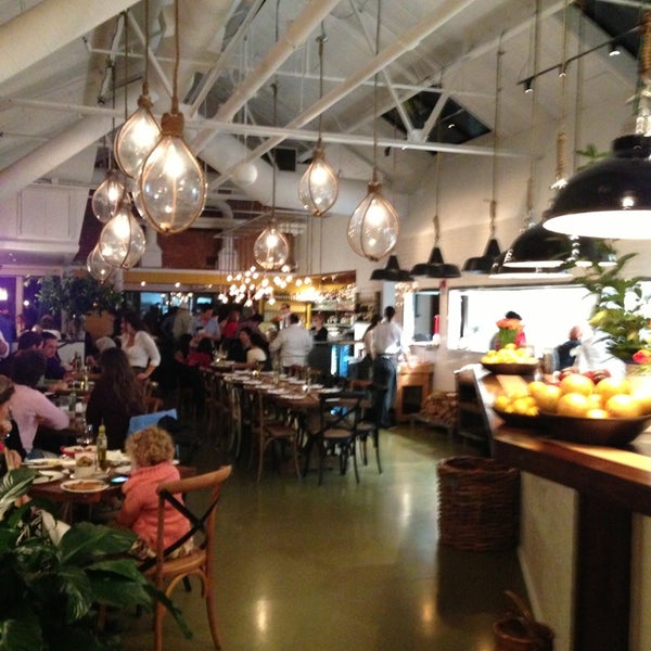 3/9/2013 tarihinde hopie a.ziyaretçi tarafından Kipos Greek Taverna'de çekilen fotoğraf