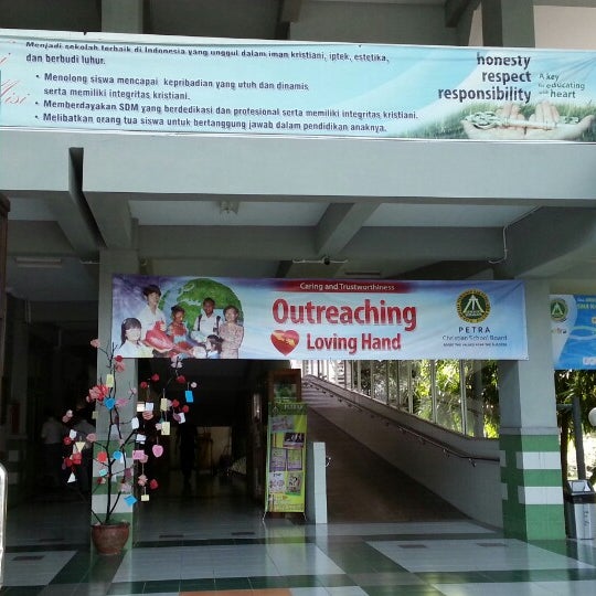 SMA Kristen Petra 1 High School in Surabaya