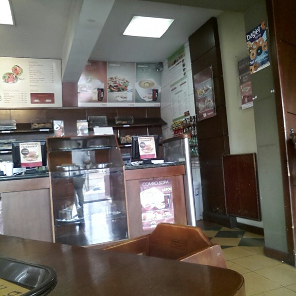 Photo taken at Bagelmen&#39;s by Diana M. on 4/25/2013