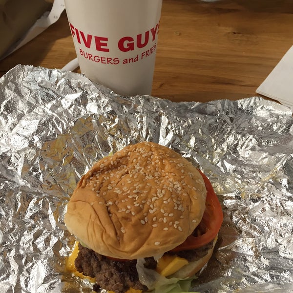 Photo taken at Five Guys by Danilo T. on 3/19/2016