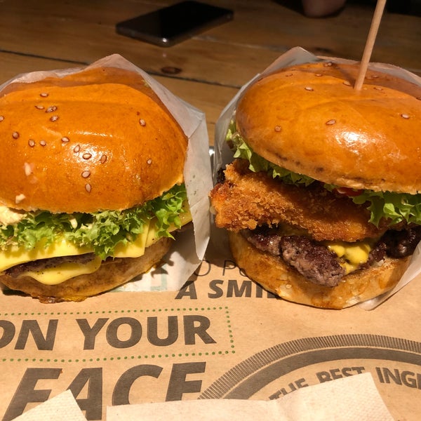 Foto tirada no(a) Jamy&#39;s Burger por Raffaele G. em 3/26/2018