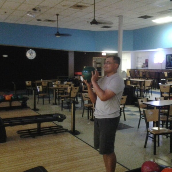 6/21/2013にBagus J.がJBSA Randolph Bowling Ctrで撮った写真