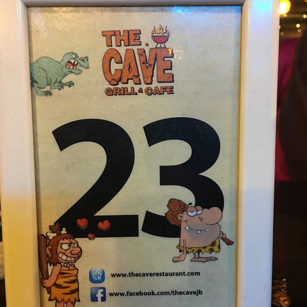 9/1/2017에 Junaidi R.님이 The Cave Grill Restaurant &amp; Cafe에서 찍은 사진
