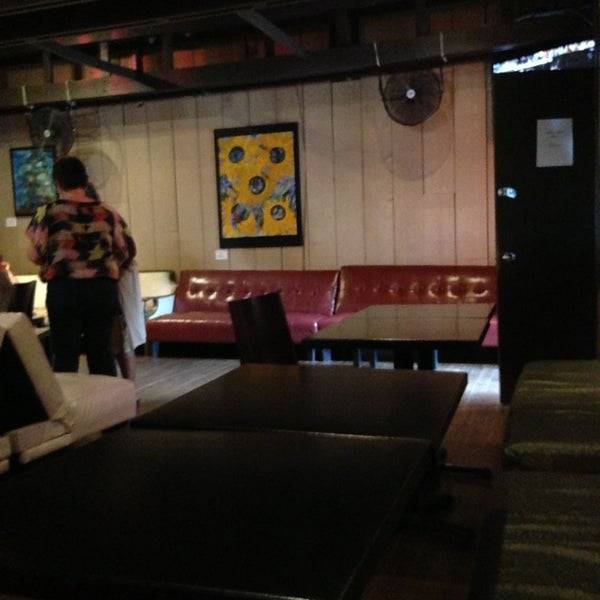 รูปภาพถ่ายที่ Ruby&#39;s Restaurant โดย Jennifer เมื่อ 6/21/2013