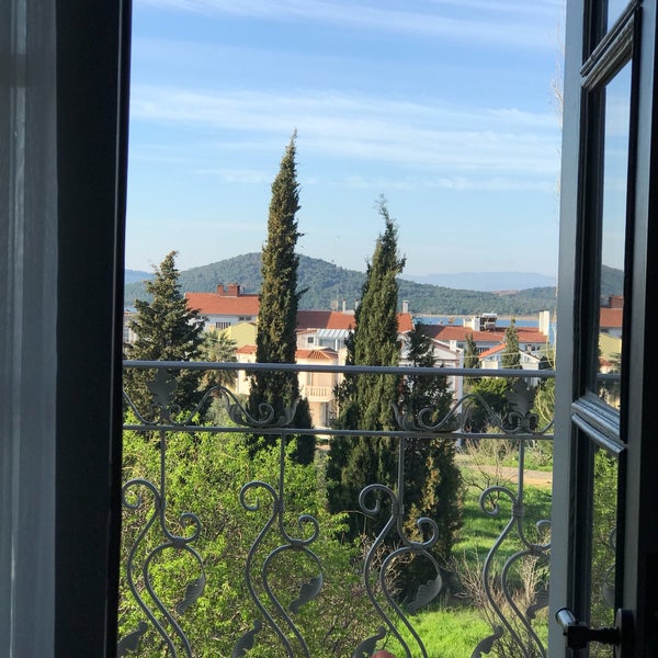 Das Foto wurde bei Cunda Fora Butik Otel von Şenay Yılmaz am 3/9/2018 aufgenommen