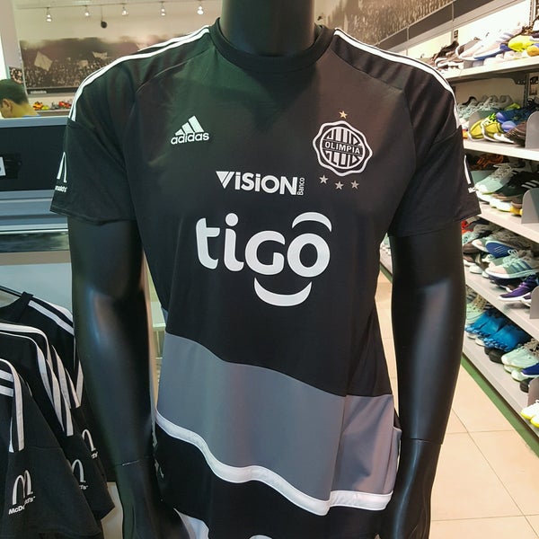 Adidas Outlet Store - San Lorenzo Shopping