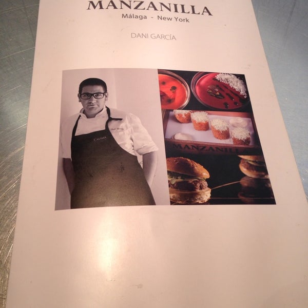 รูปภาพถ่ายที่ Manzanilla Bar โดย Jacobo F. เมื่อ 10/27/2013