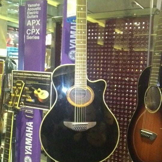 Yamaha on sale wangsa walk