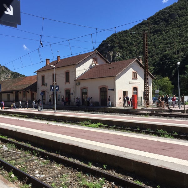 Gare SNCF de Villefranche 2 conseils de 144 visiteurs
