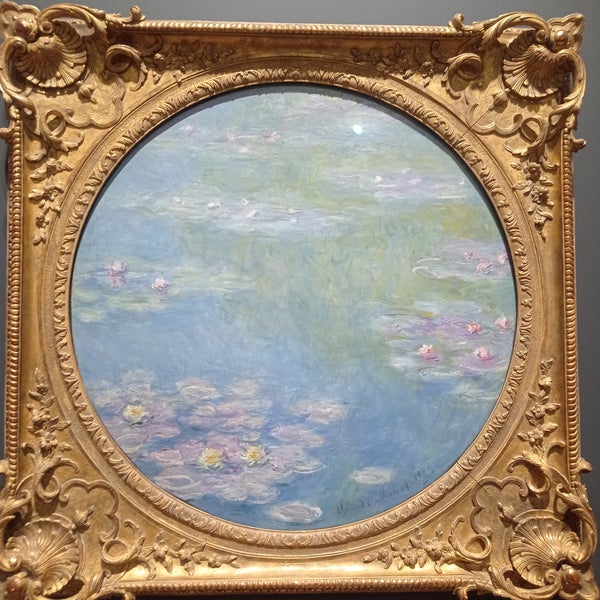 La curaduría de más obras de  Monet está vez no fue la mejor, demasiada gente y desorden.
