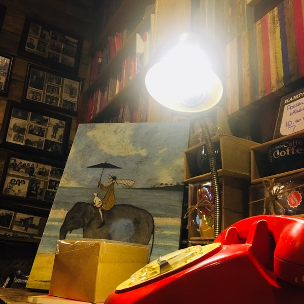 3/6/2019にSeda A.がAbdülcanbaz Book &amp; Cafeで撮った写真