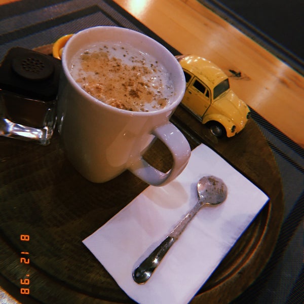 12/8/2019 tarihinde Ilayda B.ziyaretçi tarafından Voswos Garage Coffee Hotel'de çekilen fotoğraf