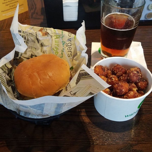 Photo taken at Wahlburgers by Doralyn R. on 4/8/2019