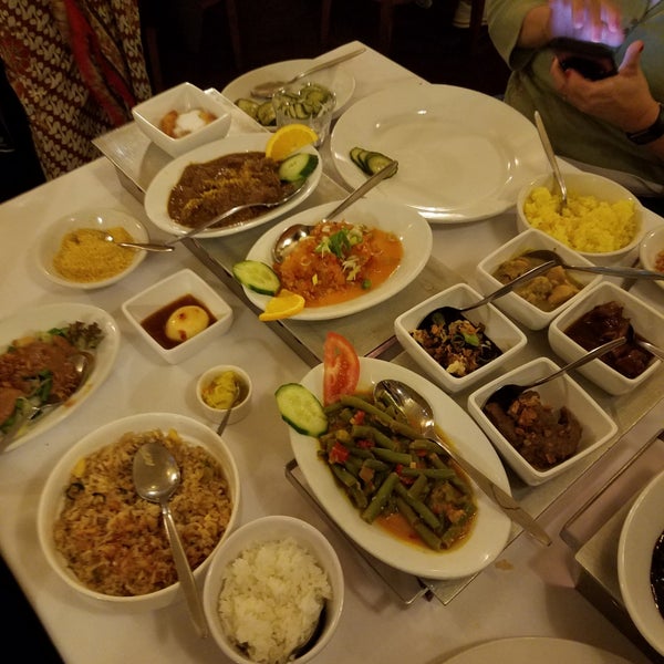 Food prompt, love the variety, get the 2nd or 3rd option. Service was good, server was a bit odd, rearranging our food 10x on the table like there was some special order we are spose to eat it in.