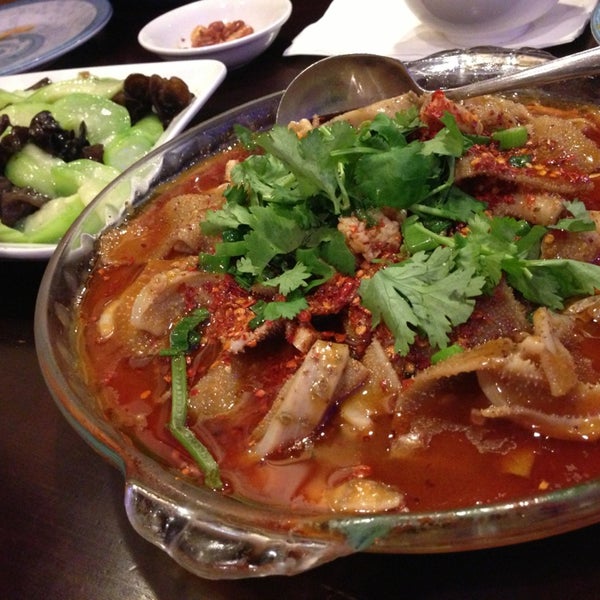 2/22/2013 tarihinde Yingying W.ziyaretçi tarafından EMei Restaurant'de çekilen fotoğraf