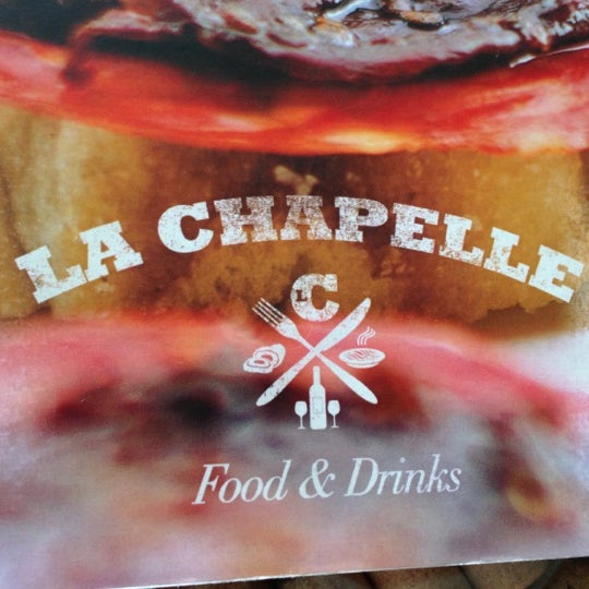 Photo taken at La Chapelle food &amp; drinks by Daniel B. on 12/16/2012