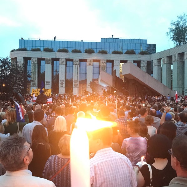Photo taken at Sąd Najwyższy / Sąd Apelacyjny w Warszawie by Chris W. on 7/16/2017