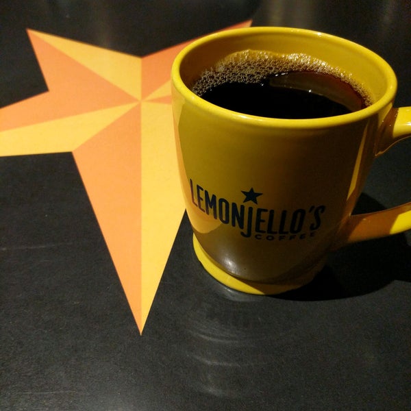 รูปภาพถ่ายที่ Lemonjello&#39;s Coffee โดย Stacy M. เมื่อ 1/19/2017