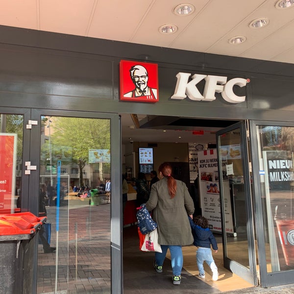 Das Foto wurde bei KFC von Kris A. am 4/29/2019 aufgenommen
