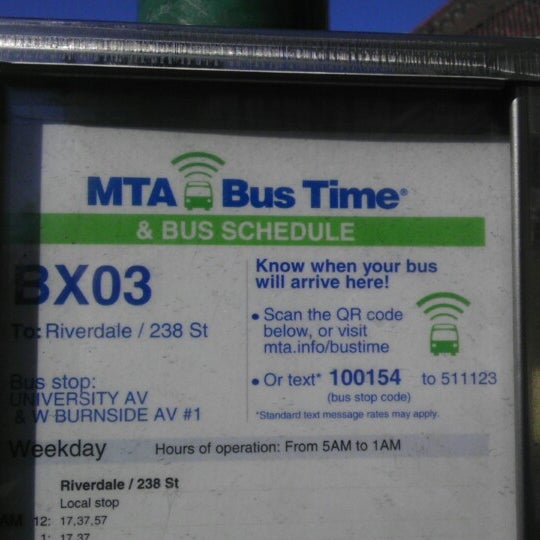 Снимок сделан в MTA Bus - Bx3/Bx40/Bx42 - University Av & W Burnsid...