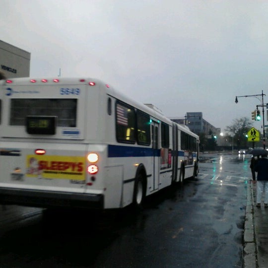 Bee-Line Bus at Southern Blvd / Crotona Ave & Fordham Rd: (Bx9, Bx1...
