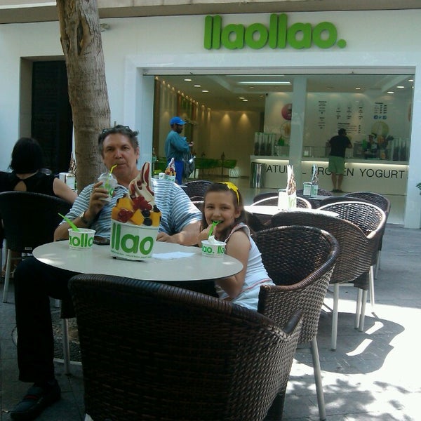 Photo taken at Llaollao by Nely on 6/30/2013