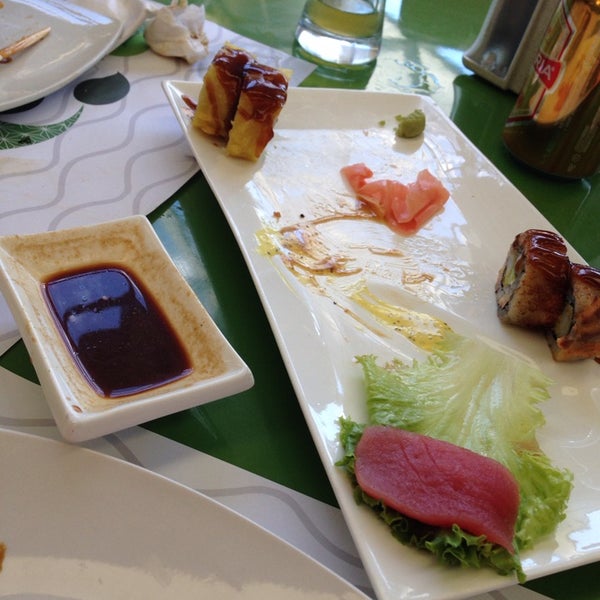 1/11/2014 tarihinde Elio D.ziyaretçi tarafından Banzai Sushi Asian Cuisine'de çekilen fotoğraf