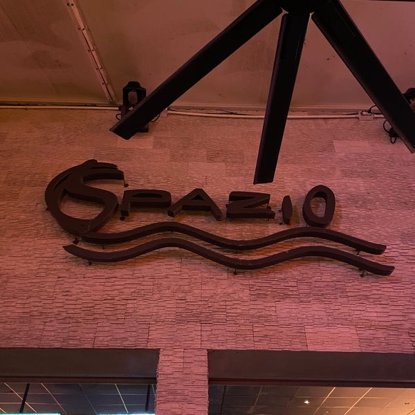 Photo taken at Spazio Italian Restaurant &amp; Wine Lounge by Heather T. on 11/24/2019